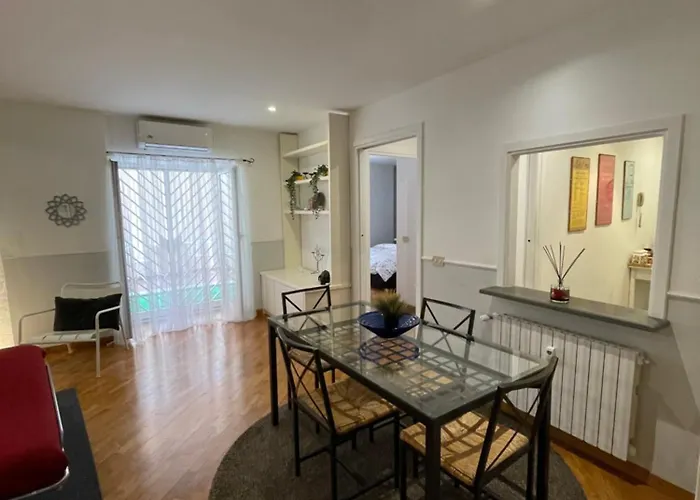 Lovely At Saint Peter's Square Vatican