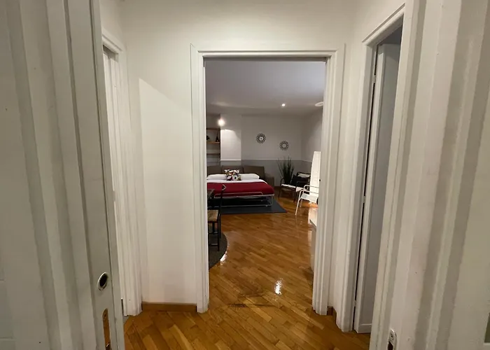 Lovely At Saint Peter's Square Vatican *